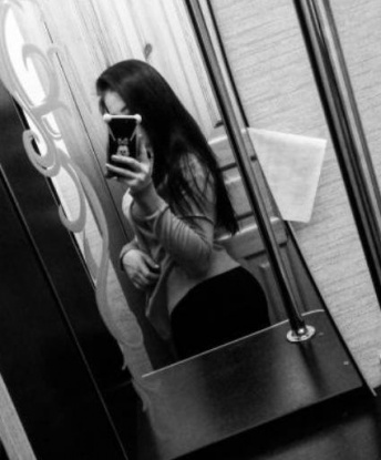 У меня много талантов и я люблю удовлетворять своих клиентов. Я предлагаю разнообразные услуги, чтобы сделать ваше время со мной незабываемым. Готова исполнить ваши самые сокровенные фантазии и приятно удивить вас своими способностями. Имею положительные отзывы от предыдущих встреч, которые могу поделиться с вами. Не стесняйтесь смотреть мои фото - они подтверждают мою красоту и сексуальность. Жду вас в своей уютной квартире в Москве для незабываемых встреч! 😉🔥🌃 Алина